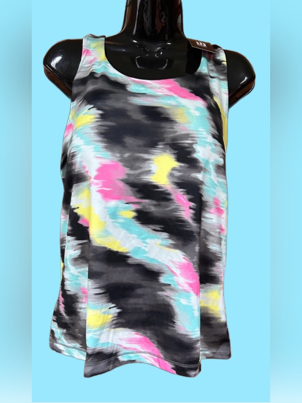NWT IDEOLOGY Athletic wear top with Built in Bra. 2XL